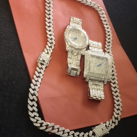 Silver Diamond-Accented Watch and Necklace Set Used - Picture 1 of 1